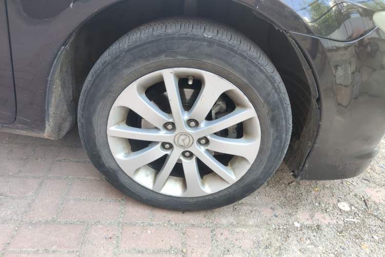 Used Mazda 6 2013 2.0L Automatic Fashion Edition Right Front Wheel Hub