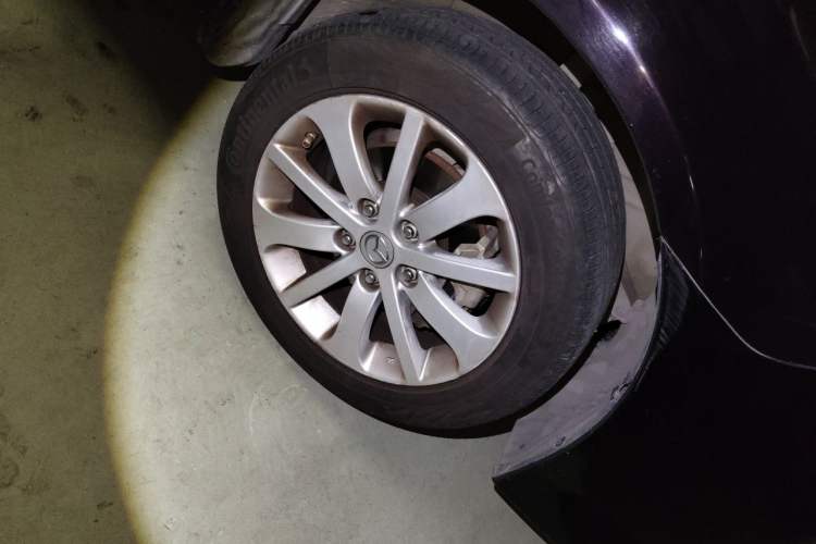 Used Mazda 6 2013 2.0L Automatic Fashion Edition Right Front Wheel Hub