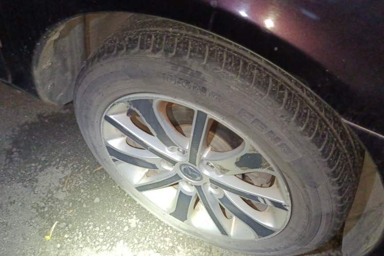 Used Mazda 6 2013 2.0L Automatic Fashion Edition Right Front Wheel Hub