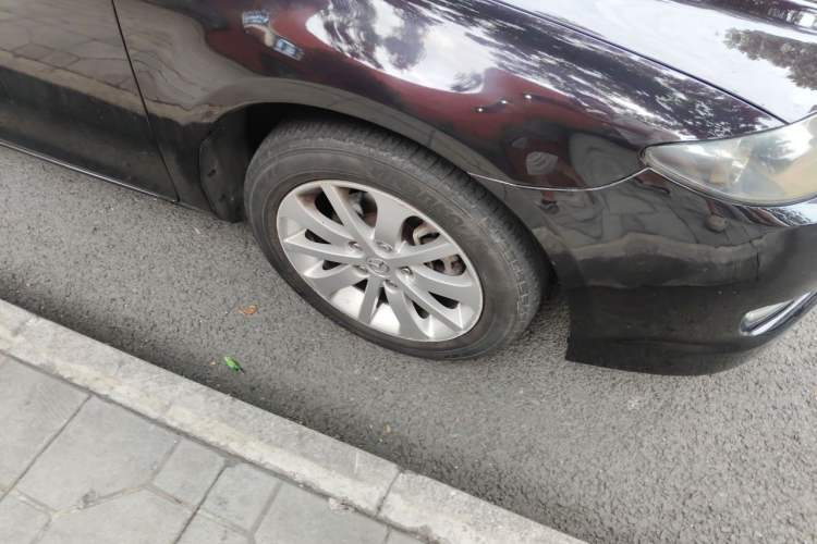 Used Mazda 6 2013 2.0L Automatic Ultra-Luxury Model Right Front Wheel Hub