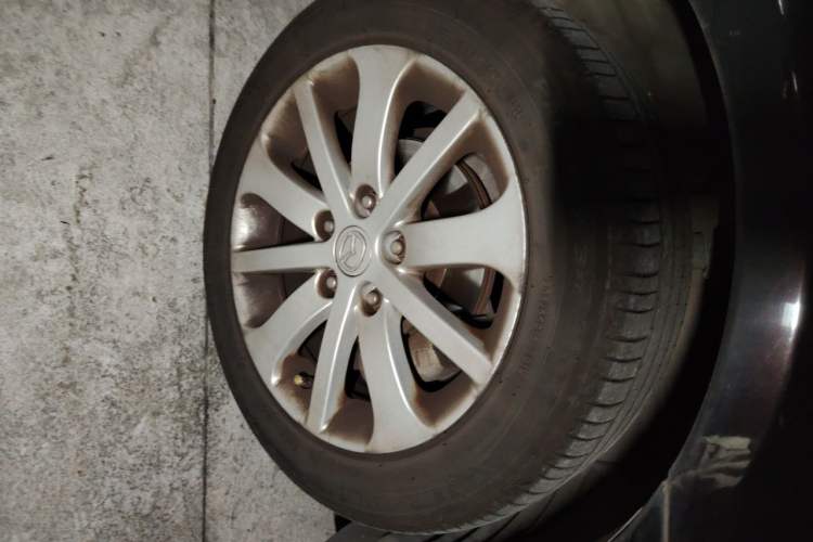 Used Mazda 6 2013 2.0L Automatic Fashion Edition Right Front Wheel Hub