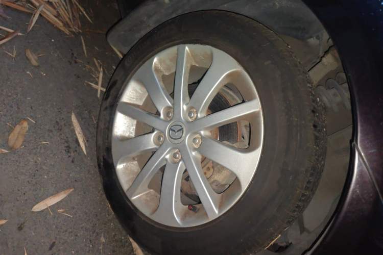 Used Mazda 6 2013 2.0L Automatic Fashion Edition Right Front Wheel Hub