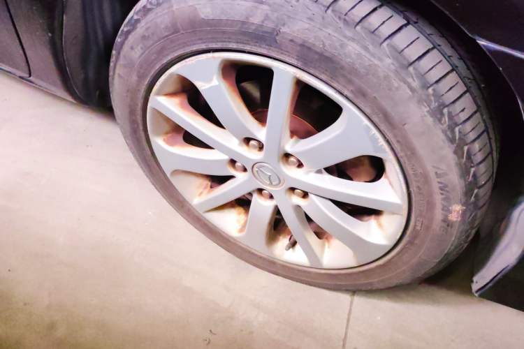 Used Mazda 6 2013 2.0L Automatic Fashion Edition Right Front Wheel Hub