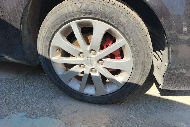 Used Mazda 6 2013 2.0L Automatic Fashion Edition Right Front Wheel Hub