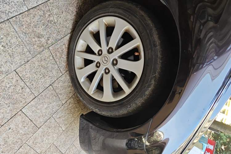 Used Mazda 6 2013 2.0L Automatic Fashion Edition Right Front Wheel Hub