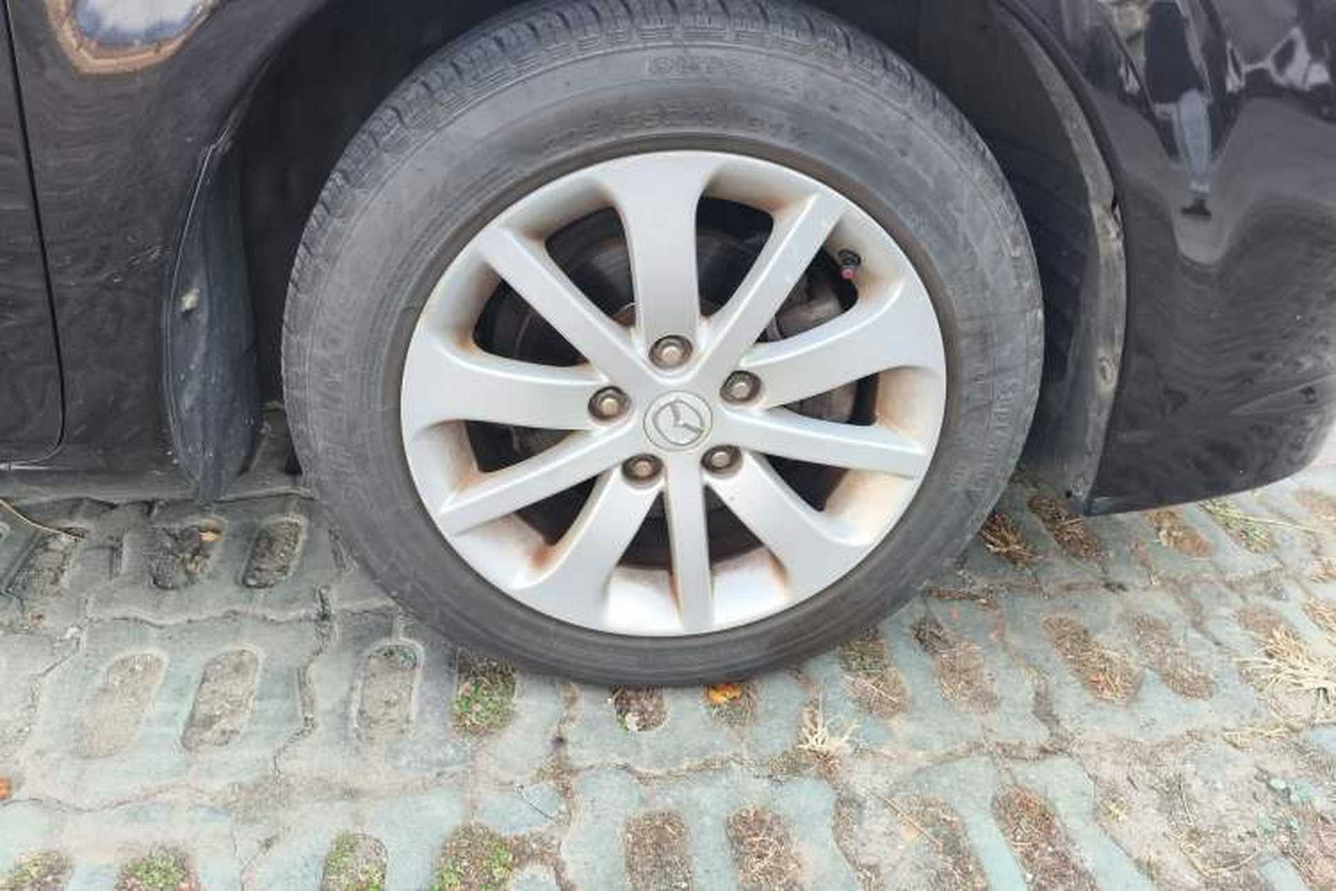 Used Mazda 6 2013 2.0L Automatic Fashion Edition Right Front Wheel Hub