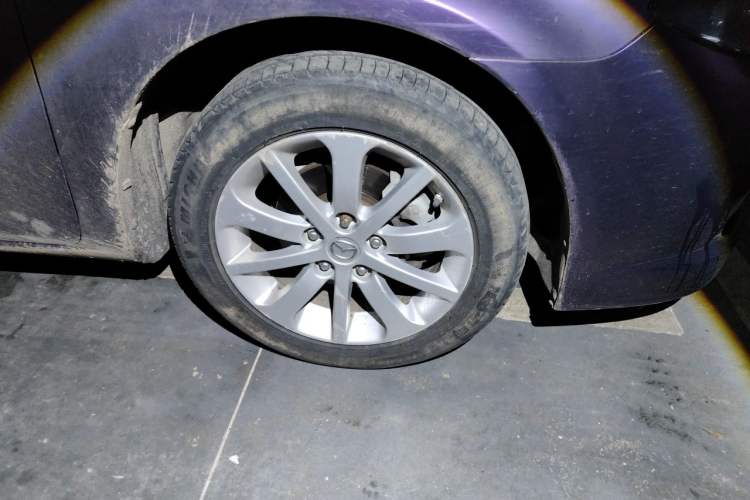 Used Mazda 6 2013 2.0L Automatic Fashion Edition Right Front Wheel Hub