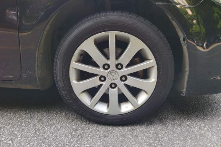 Used Mazda 6 2013 2.0L Automatic Fashion Edition Right Front Wheel Hub