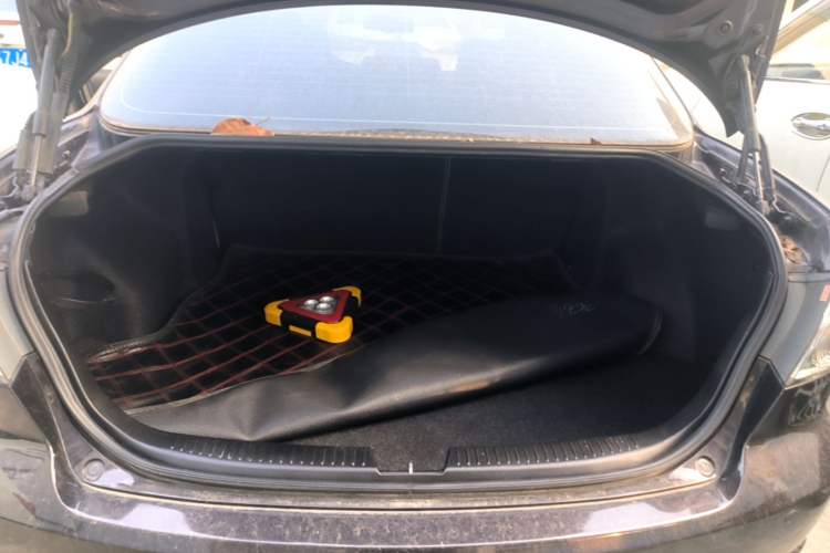 Used Mazda 6 2013 2.0L Automatic Fashion Edition Trunk