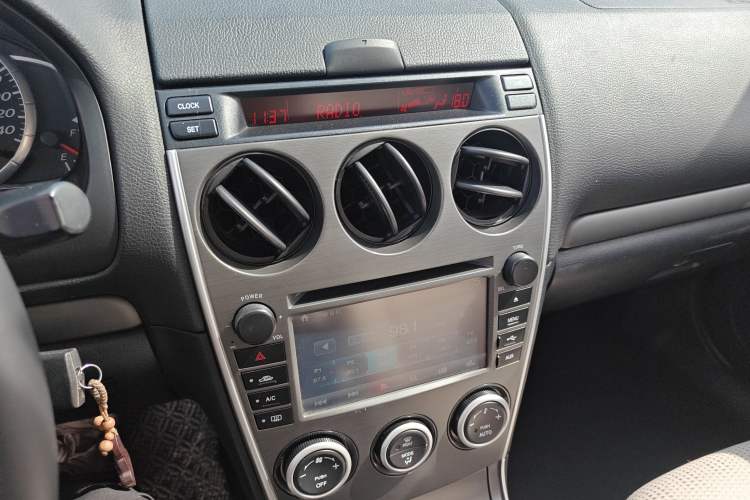 Used Mazda 6 2013 2.0L Automatic Fashion Edition Audio And AC Panel