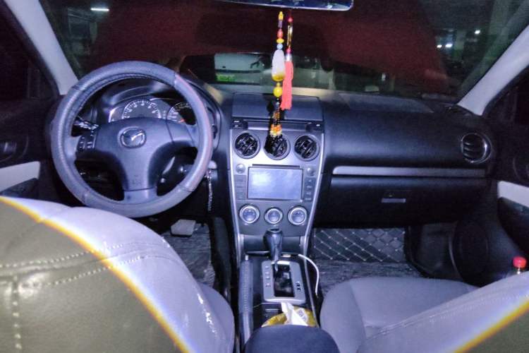 Used Mazda 6 2013 2.0L Automatic Fashion Edition Center Console