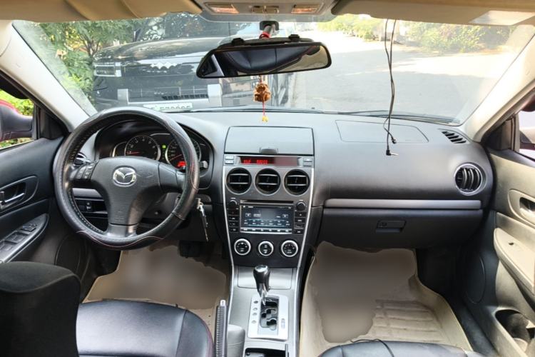 Used Mazda 6 2013 2.0L Automatic Fashion Edition Center Console