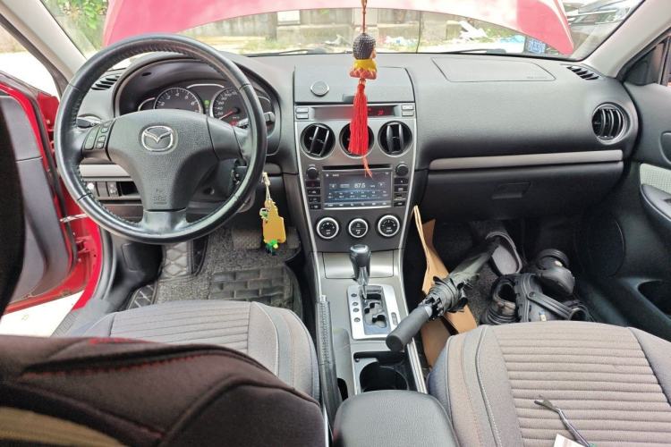 Used Mazda 6 2013 2.0L Automatic Fashion Edition Center Console