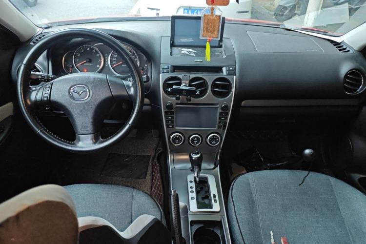 Used Mazda 6 2013 2.0L Automatic Fashion Edition Center Console