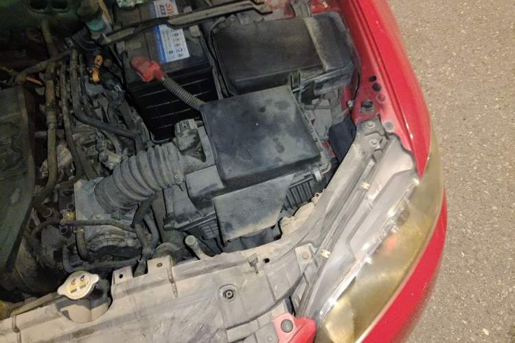 Used Mazda 6 2013 2.0L Automatic Fashion Edition Engine Bay Left