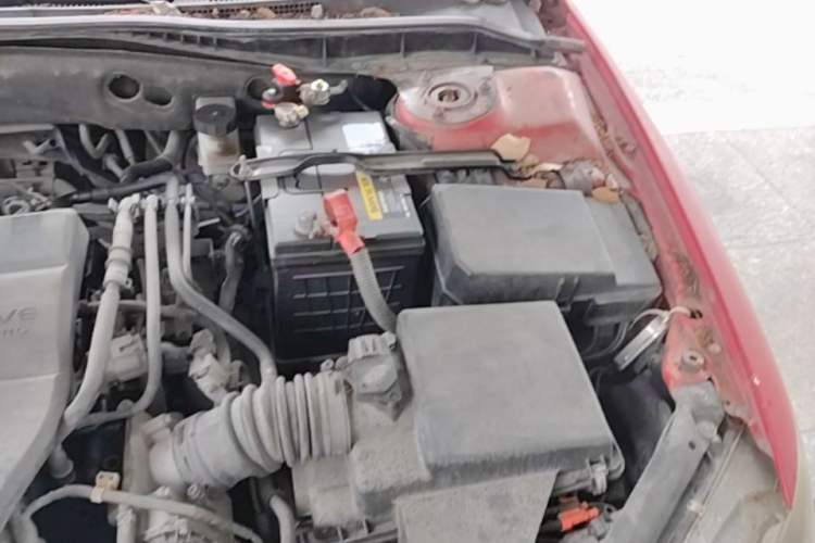 Used Mazda 6 2013 2.0L Automatic Fashion Edition Engine Bay Left