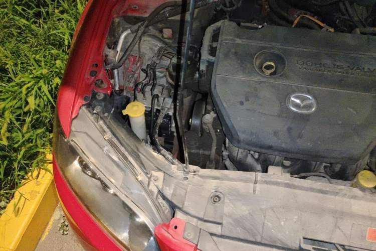 Used Mazda 6 2013 2.0L Automatic Fashion Edition Engine Bay Right