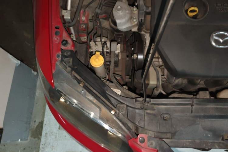 Used Mazda 6 2013 2.0L Automatic Fashion Edition Engine Bay Right