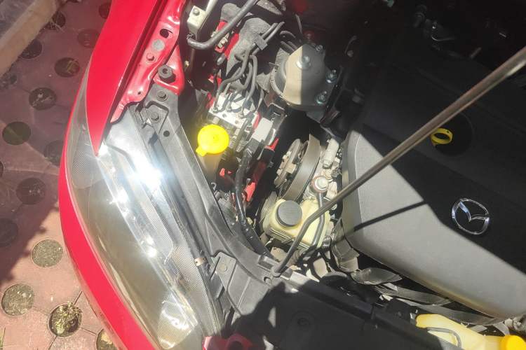 Used Mazda 6 2013 2.0L Automatic Fashion Edition Engine Bay Right