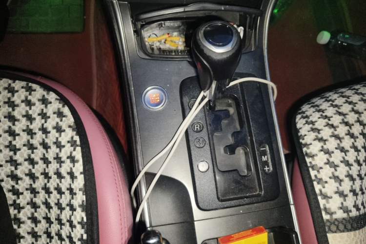 Used Mazda 6 2013 2.0L Automatic Ultra-Luxury Model Gear Lever