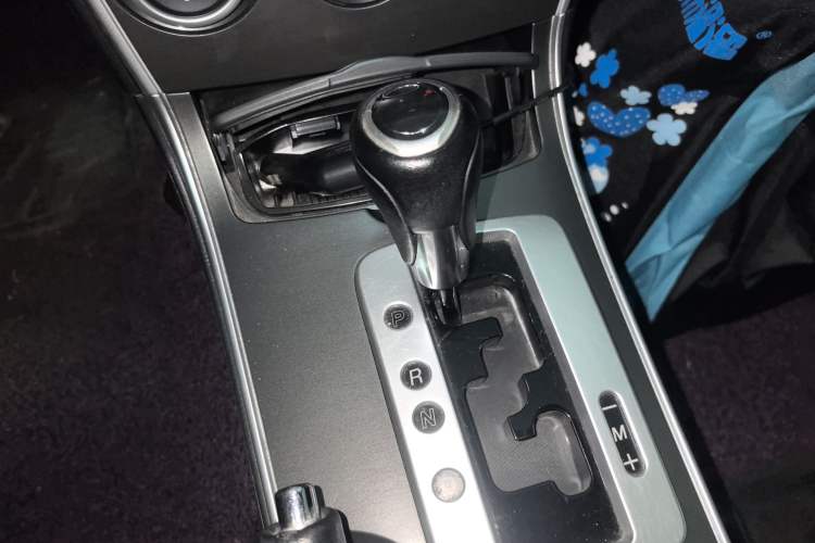 Used Mazda 6 2013 2.0L Automatic Fashion Edition Gear Lever