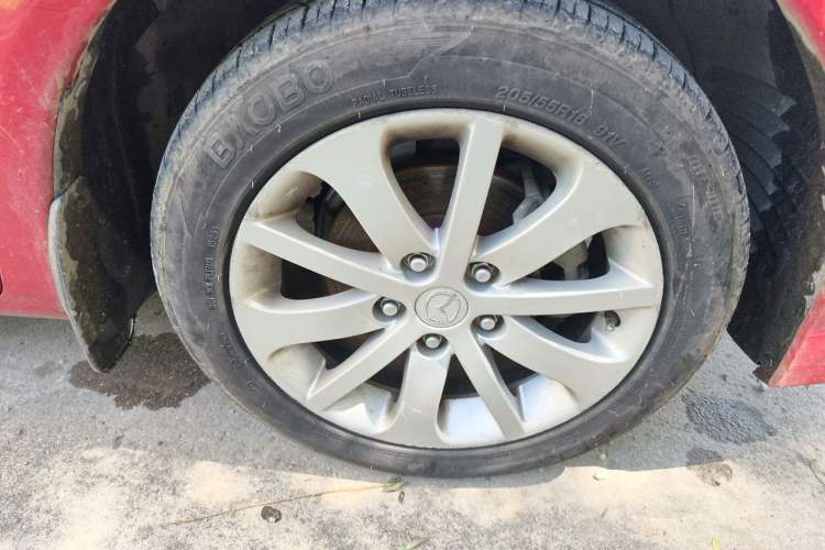 Used Mazda 6 2013 2.0L Automatic Fashion Edition Right Front Wheel Hub