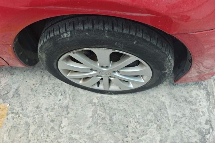 Used Mazda 6 2013 2.0L Automatic Fashion Edition Right Front Wheel Hub