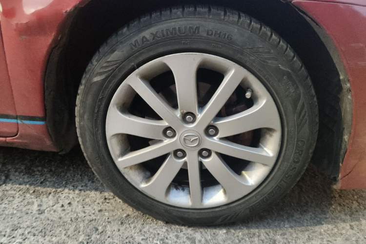 Used Mazda 6 2013 2.0L Automatic Ultra-Luxury Model Right Front Wheel Hub
