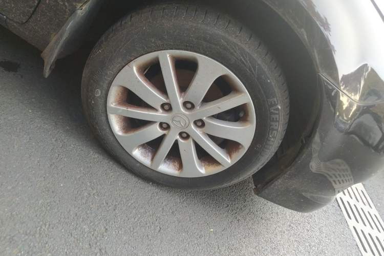 Used Mazda 6 2013 2.0L Automatic Fashion Edition Right Front Wheel Hub