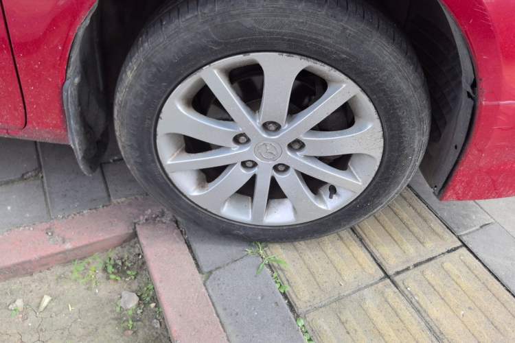 Used Mazda 6 2013 2.0L Automatic Fashion Edition Right Front Wheel Hub