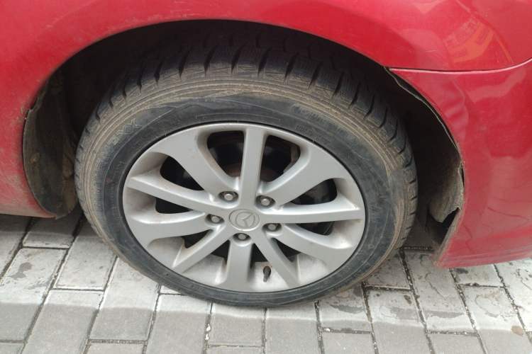 Used Mazda 6 2013 2.0L Automatic Fashion Edition Right Front Wheel Hub