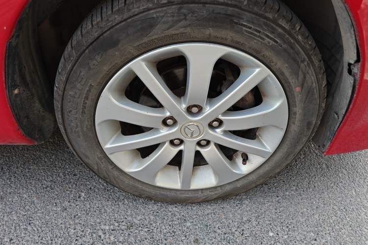Used Mazda 6 2013 2.0L Automatic Fashion Edition Right Front Wheel Hub
