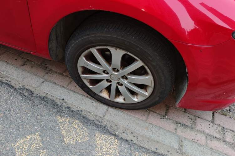 Used Mazda 6 2013 2.0L Automatic Fashion Edition Right Front Wheel Hub
