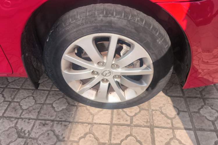 Used Mazda 6 2013 2.0L Automatic Fashion Edition Right Front Wheel Hub