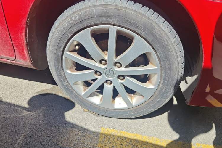 Used Mazda 6 2013 2.0L Automatic Fashion Edition Right Front Wheel Hub