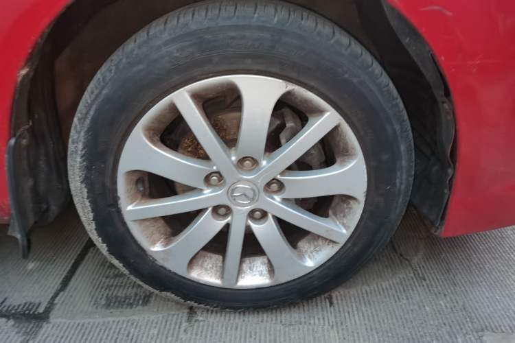 Used Mazda 6 2013 2.0L Automatic Fashion Edition Right Front Wheel Hub