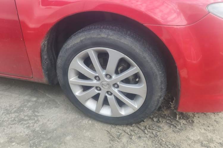 Used Mazda 6 2013 2.0L Automatic Ultra-Luxury Model Right Front Wheel Hub