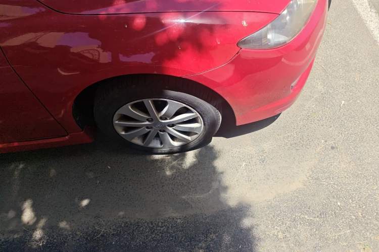 Used Mazda 6 2013 2.0L Automatic Fashion Edition Right Front Wheel Hub