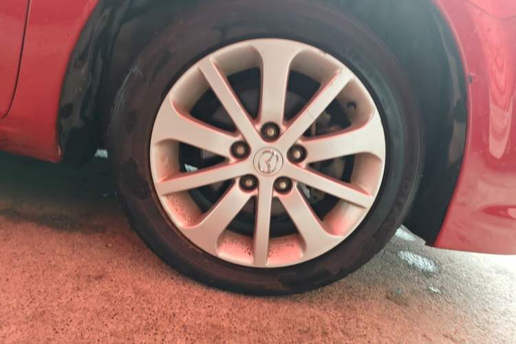 Used Mazda 6 2013 2.0L Automatic Fashion Edition Right Front Wheel Hub
