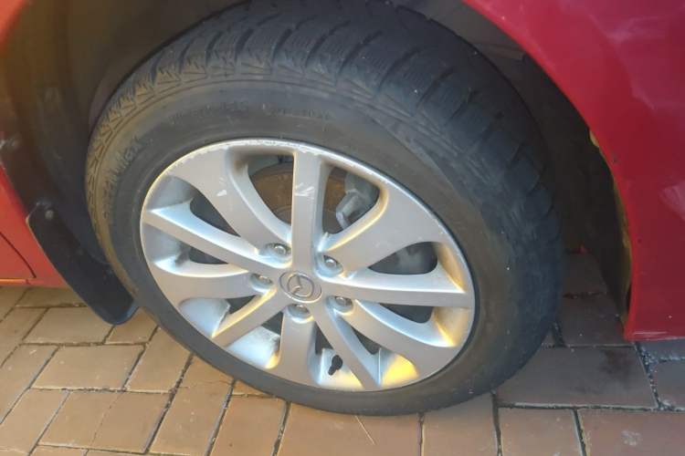 Used Mazda 6 2013 2.0L Automatic Fashion Edition Right Front Wheel Hub