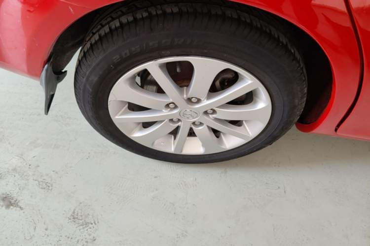 Used Mazda 6 2013 2.0L Automatic Fashion Edition Right Rear Wheel Hub