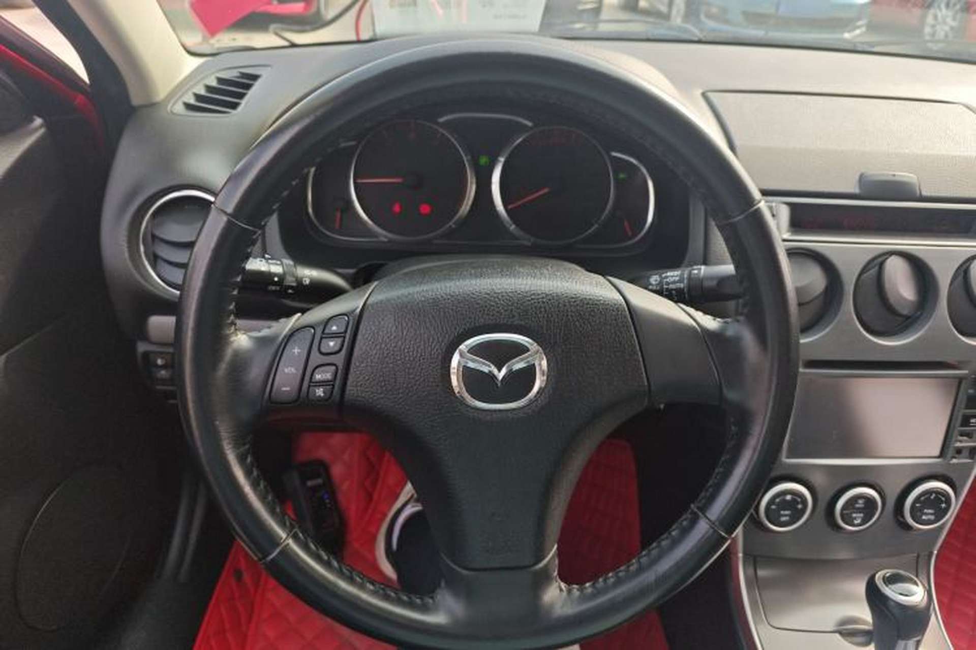 Used Mazda 6 2013 2.0L Automatic Ultra-Luxury Model Steering Wheel