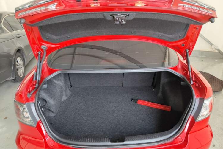 Used Mazda 6 2013 2.0L Automatic Fashion Edition Trunk