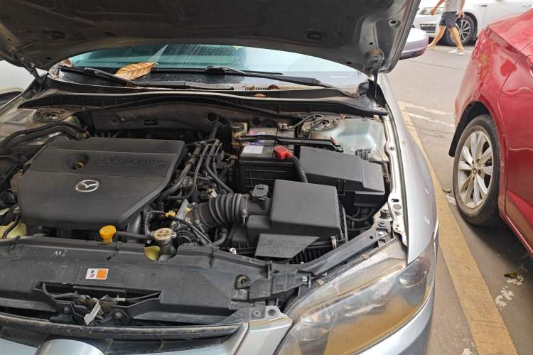 Used Mazda 6 2013 2.0L Automatic Fashion Edition Engine Bay Left