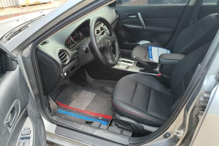 Used Mazda 6 2013 2.0L Automatic Fashion Edition Interior 3