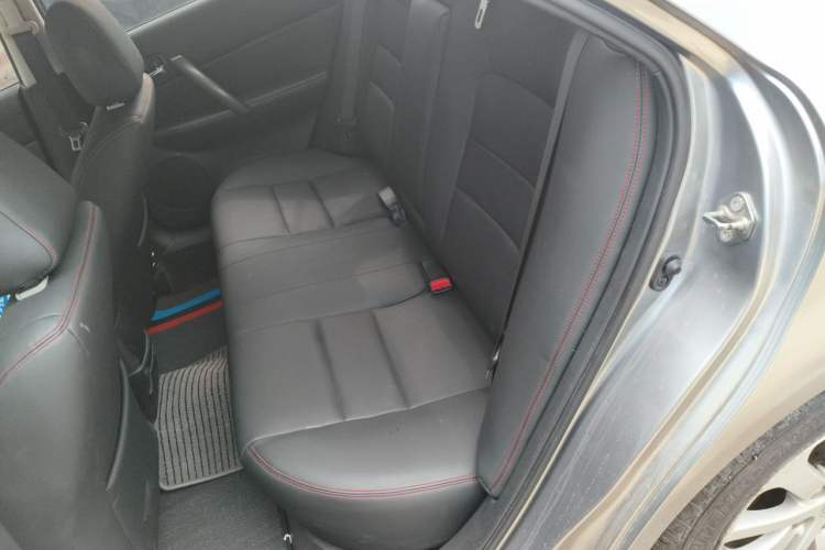 Used Mazda 6 2013 2.0L Automatic Fashion Edition Interior 4