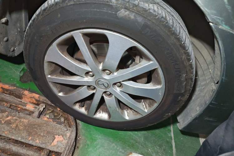 Used Mazda 6 2013 2.0L Automatic Fashion Edition Right Front Wheel Hub