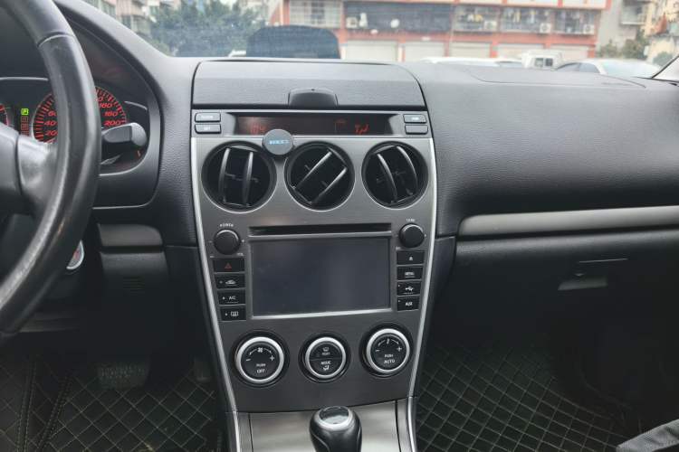 Used Mazda 6 2013 2.0L Automatic Ultra-Luxury Model Audio And AC Panel