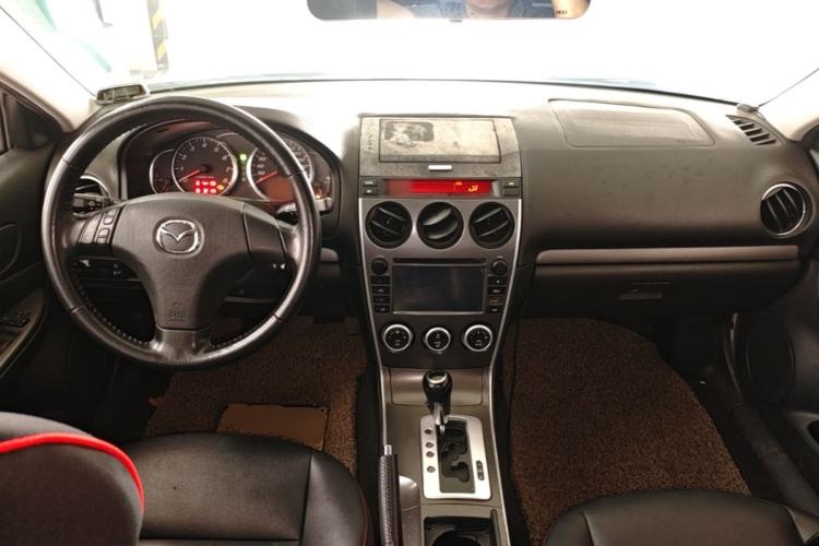 Used Mazda 6 2013 2.0L Automatic Fashion Edition Center Console