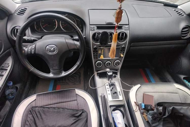Used Mazda 6 2013 2.0L Automatic Fashion Edition Center Console